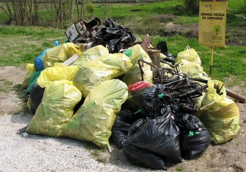 Zbirna točka za odpadke
